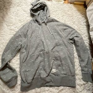 Men’s grey Nike hoodie